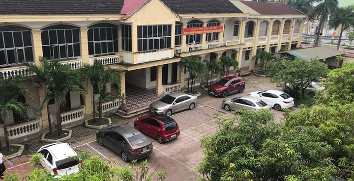Nghệ An: Nữ cán bộ huyện nhận hơn 230 triệu đồng tiền