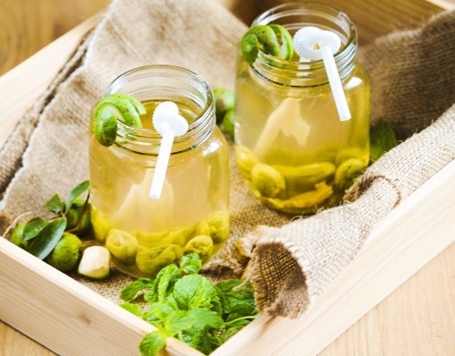 Ngâm sấu theo cách này giòn, ngon, không nổi váng dù để bao lâu