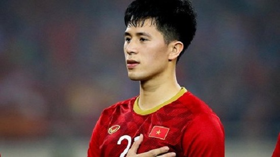 Đình Trọng sang Singapore điều trị chấn thương, bỏ lỡ cơ hội tham dự vòng loại World Cup 2020