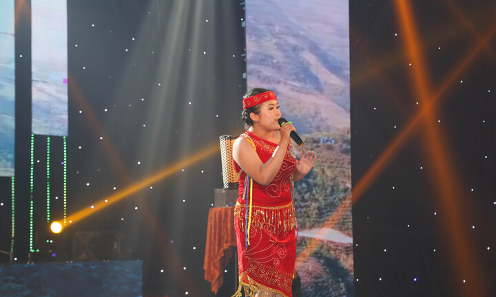 Phan Thị Huỳnh Giao: Thi song song “Ngôi Sao Tiếng Hát Đại Dương” và “The Voice” sẽ giúp tôi trưởng thành hơn