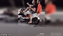 Video: Thanh niên điều khiển Exciter bằng chân, tay