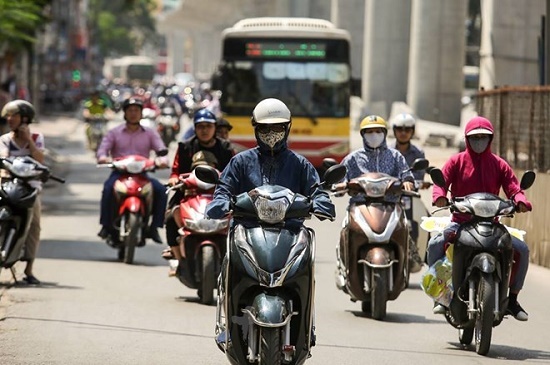 Hôm nay (28/6), Hà Nội nắng nóng đình điểm, cuối tuần có mưa dông