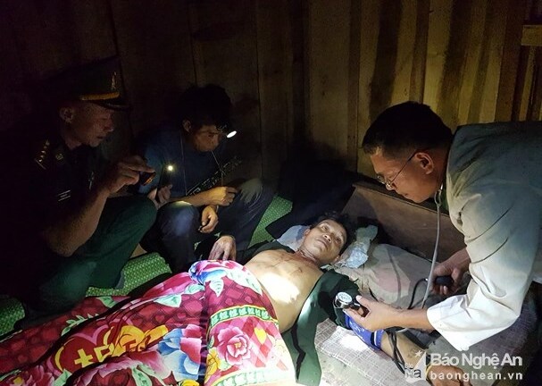 Nghệ An: Mâu thuẫn với gia đình, người đàn ông dùng súng tự chế tự tử