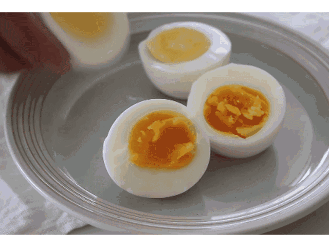 Cách luộc trứng để lúc nào cũng được lòng đào chuẩn như đầu bếp chuyên nghiệp
