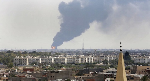 Chiến sự Libya: Không kích dữ dội vào trại di cư ở Tripoli khiến 40 người tử vong
