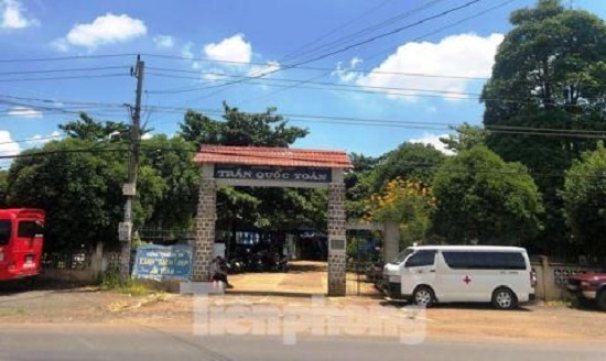 Tin tức thời sự mới nóng nhất hôm nay 4/7/2019: Xe cứu thương chở cán bộ đi ăn cưới ở Đắk Lắk