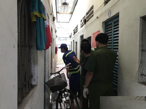 Tin tức pháp luật mới nóng nhất hôm nay 8/7/2019: Nhìn qua khe cửa sổ phòng trọ, phát hiện thi thể đang phân hủy