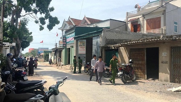 Nghệ An: Nữ cán bộ phòng GD-ĐT tử vong trong tư thế treo cổ tại nhà riêng
