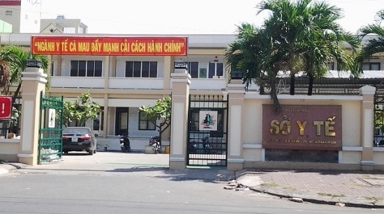 Để cấp dưới chiếm dụng tiền học phí của sinh viên, nguyên Giám đốc Sở Y tế Cà Mau bị khởi tố