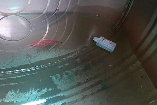 Phú Thọ: Điều tra nghi vấn bỏ thuốc sâu vào bể nước ăn, đầu độc cả gia đình