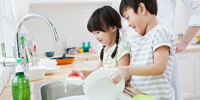 Mẹ nằm bệnh viện, con chỉ chăm chăm lo không ai nấu cơm cho ăn