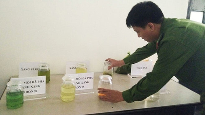 Vạch trần thủ đoạn pha chế 350 triệu lít xăng giả trong đường dây của 