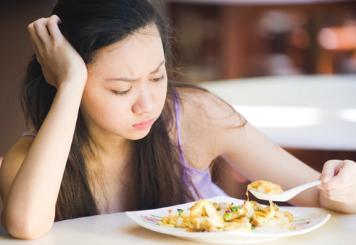 Người phụ nữ nhập viện vì mệt mỏi với câu hỏi 'hôm nay ăn gì?'