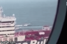 Video: Cận cảnh trực thăng và tàu cao tốc Iran bủa vây tứ phía, chặn bắt tàu chở dầu Anh