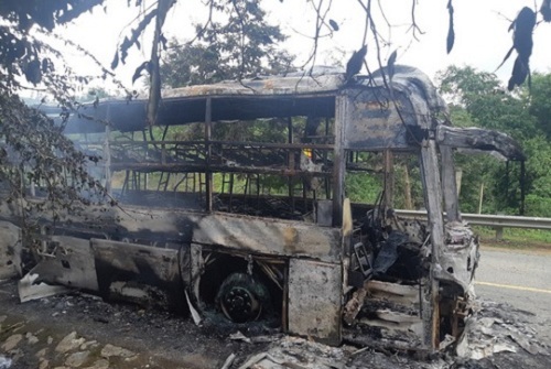Tin tức thời sự mới nóng nhất hôm nay 22/7/2019: Cháy xe khách trên đèo Lò Xo, 30 hành khách hoảng loạn bỏ chạy