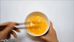 Trứng chiên kiểu này đảm bảo nồi cơm nhà bạn hết veo trong nháy mắt