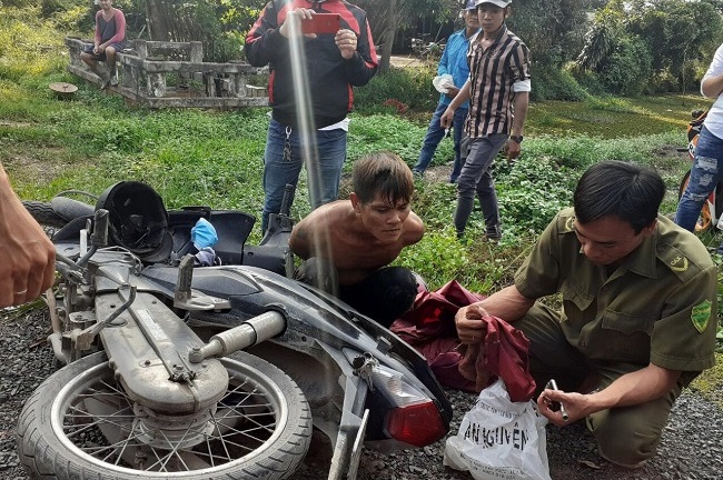 Đội hiệp sĩ ở Bình Dương truy bắt đối tượng trộm xe máy nguy hiểm