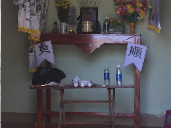 Đám tang mẹ ca sĩ Châu Việt Cường: Xót thương người mẹ nghèo chắt chiu từng đồng thăm con trong tù