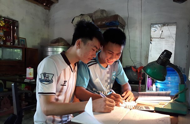 Đạt 27,5 điểm khối A, nam sinh có nguy cơ