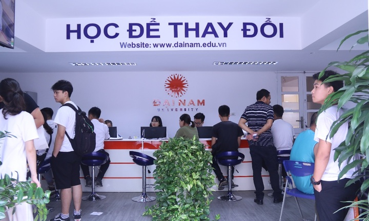 Bộ siết chặt tuyển sinh khối ngành sức khỏe: ĐH Đại Nam vẫn hút thí sinh