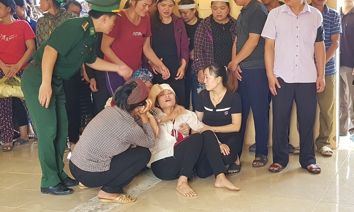 Vụ thiếu tá biên phòng hy sinh khi đánh án ma túy: Người vợ được đặc cách làm giáo viên