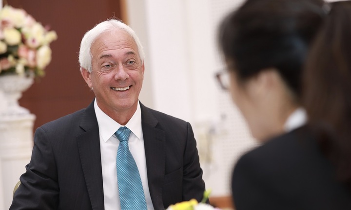 Giáo sư Mỹ lý giải vì sao bác sĩ Việt không cần học 