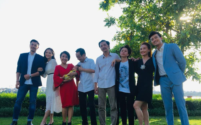 Về nhà đi con: Đạo diễn cùng các diễn viên hé lộ cái kết của các nhân vật trong phim