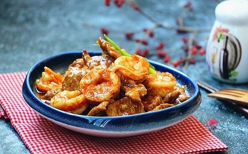 Chỉ 15 phút bạn có ngay món tôm rim mới lạ, cực hấp dẫn cho bữa tối