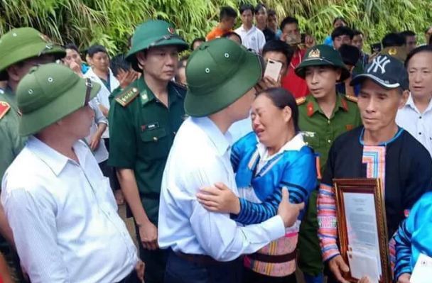 Vinh danh trưởng công an xã hy sinh khi chạy lũ giúp dân