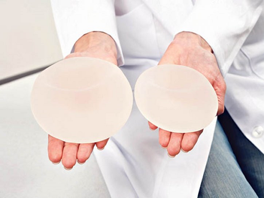 Nâng ngực nội soi và những điều bạn cần biết