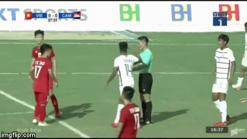 Video: Bàn thắng không được công nhận của U18 Việt Nam trong trận thua U18 Campuchia