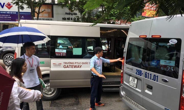 Thực nghiệm hiện trường vụ bé trai 6 tuổi trường Gateway tử vong trên ô tô