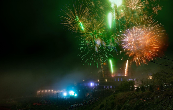 Chất Tây Bắc sống động khiến du khách thích thú với Giải đua ngựa tại Fansipan