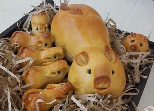 Các mẹ bỉm hào hứng khoe bánh Trung thu tự làm tại nhà khiến dân mạng trầm trồ