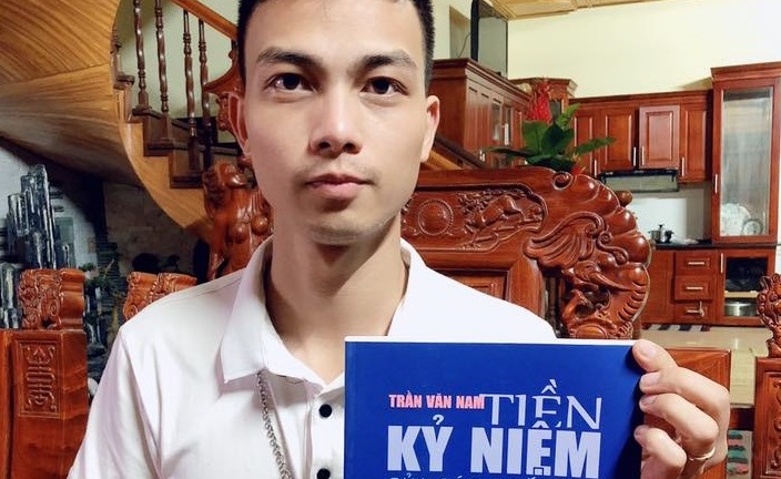 Chàng trai trẻ Đà Nẵng – người thổi hồn vào những tờ tiền xưa sưu tầm