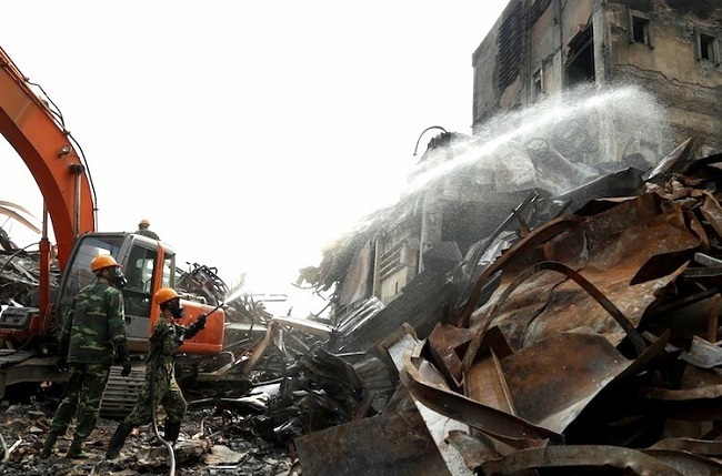 Chi tiết các bước tiêu tẩy thủy ngân ở kho công ty Rạng Đông sau hỏa hoạn