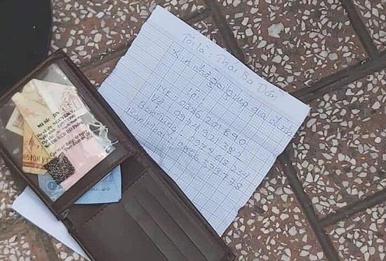 Người đàn ông để lại dép kèm giấy nhắn rồi nhảy xuống sông tự tử