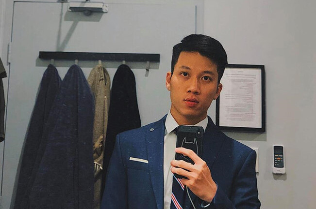 Loạt bảo vệ, thầy giáo đẹp trai như nam thần trong phim Hàn khiến học sinh vượt qua cơn chán học