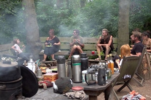 Tin tức đời sống mới nhất ngày 1/10/2019: Chán cuộc sống xô bồ, cả gia đình lên rừng sinh sống