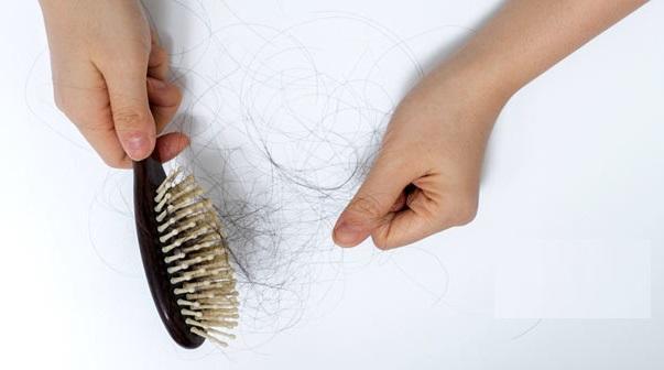 Có loại này dùng ngày 2 lần, tóc mới chắc khỏe cứ tự mọc lại khắp đầu 