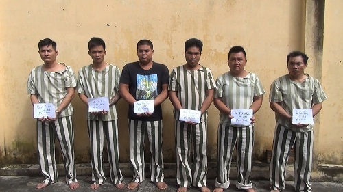 Tạm giữ 6 đối tượng đòi nợ thuê đập phá nhà dân tại Bình Dương