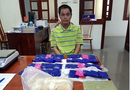 Bắt quả tang đối tượng vận chuyển hàng nghìn viên ma túy tổng hợp