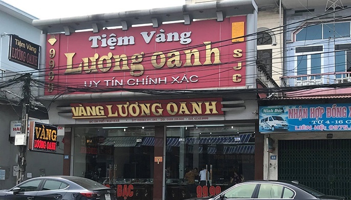 Vụ đối tượng bịt mặt cướp tiệm vàng ở Quảng Ninh: Nhân chứng kể lại giây phút giằng co với tên cướp