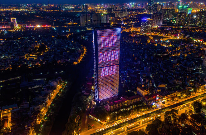 Vẻ hào nhoáng của