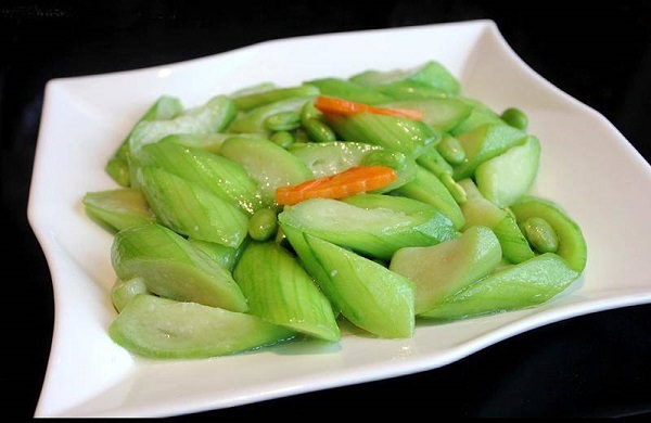 Xào mướp chỉ cần thêm bước này món ăn không bao giờ bị thâm