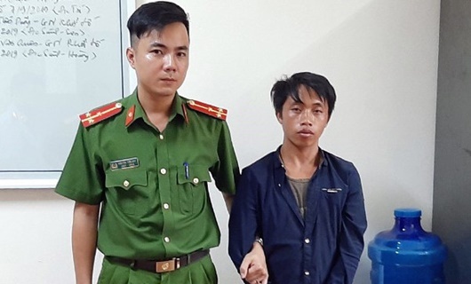 Lào Cai: Nhiều giờ vây bắt nghi phạm cuồng sát vợ do mâu thuẫn