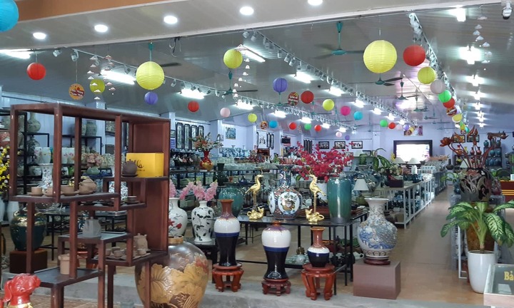 Bát Tràng chính thức trở thành điểm du lịch của Thủ đô, du khách có thể tới tham quan vào ban đêm