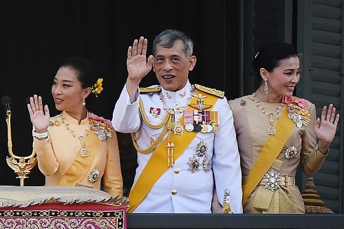 Cựu Hoàng quý phi Thái Lan Sineenat: Từ lễ sắc phong rầm rộ đến việc phế truất đầy bất ngờ
