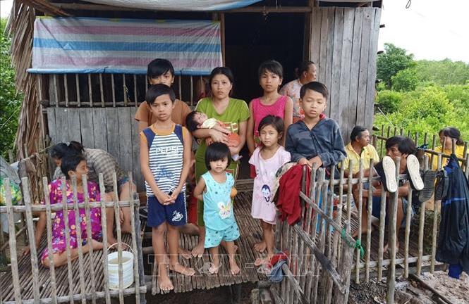 Cà Mau: Cháy nhà lúc rạng sáng, 7 đứa trẻ may mắn thoát nạn