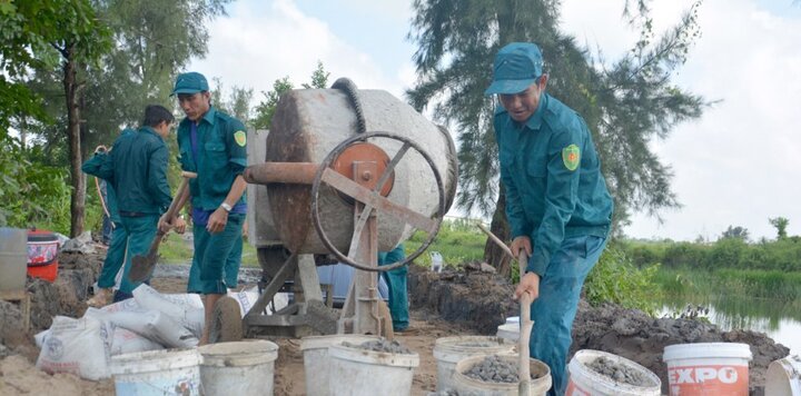 Người dân nhiệt tình đóng góp xây dựng giao thông nông thôn